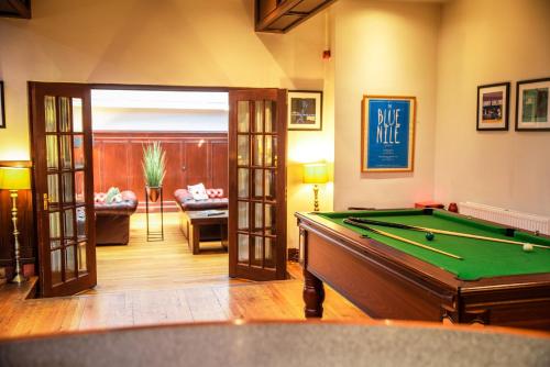 Gallery image of The Woodside Hotel Aberdour Exclusive Use in Aberdour