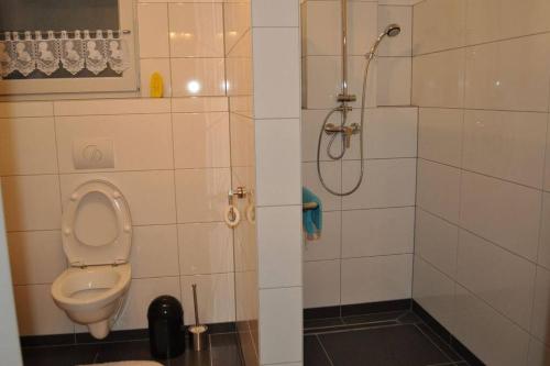 Ένα μπάνιο στο Allgäu gemütliche, moderne Wohnung mit Garten-Pool