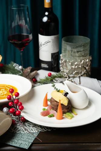 Еда / где поесть недалеко от отеля