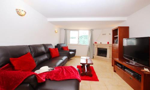 Villa Saint Martin - Refúgio familiar com piscina aquecível e BBQ em Albufeira