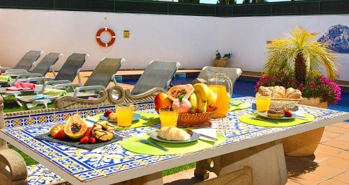 Villa Saint Martin - Refúgio familiar com piscina aquecível e BBQ em Albufeira