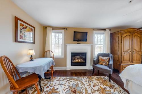 Katil atau katil-katil dalam bilik di Brewster by the Sea Inn