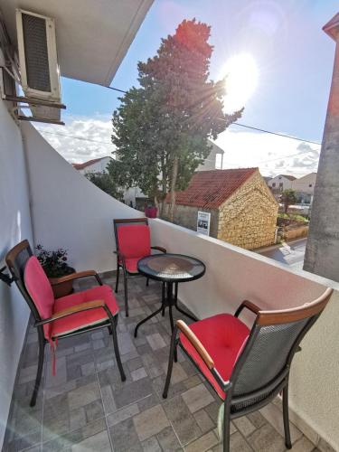 Apartment Sweet Sunset