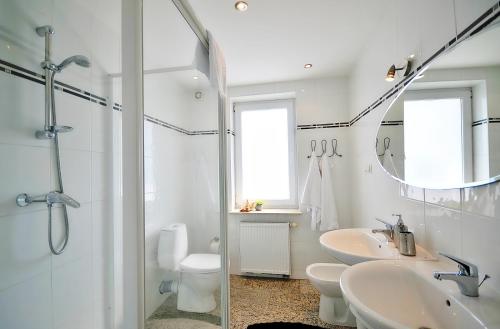 Łazienka w obiekcie Plaża Apartament