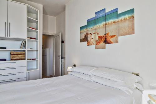 Photo de la galerie de l'établissement Homey Seaview Apartment by Wonderful Italy, à Gênes