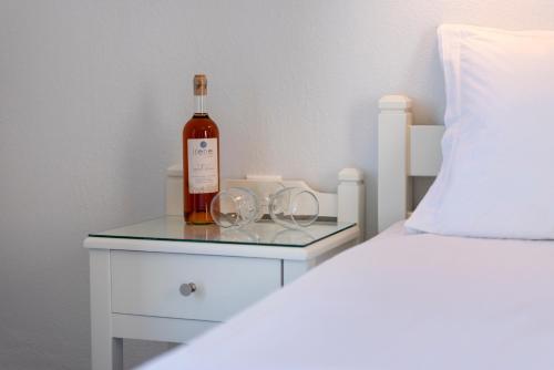 Gallery image of Irene Hotel - Beachfront in Parikia