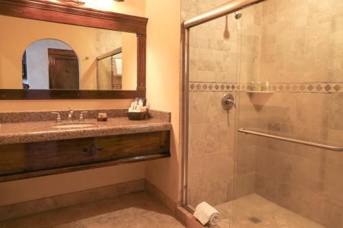 Un baño de La Mision Loreto