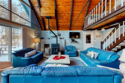 Tranquil Pond Retreat – Photos 2