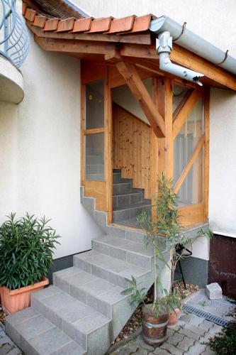 ゲストハウスが所在する建物
