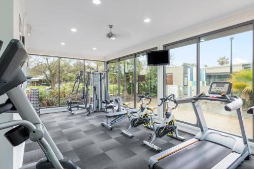 Fitness centrum a/nebo fitness zařízení v ubytování RACV Cobram Resort
