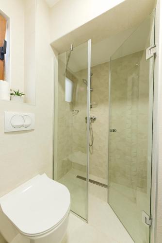 Un baño de Sunset Hotel