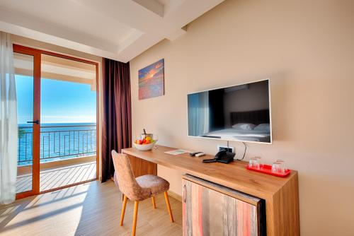 Imagen de la galería de Sunset Hotel & Beach, en Dobra Voda