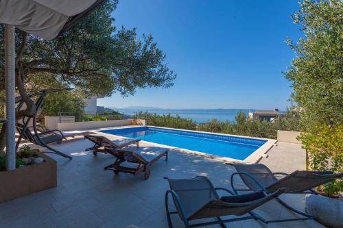 Πισίνα στο ή κοντά στο House Arija