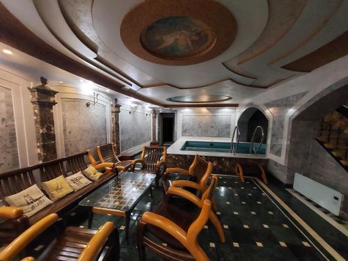 Gambar di galeri bagi Hotel "Mandarin Clubhouse" di Kharkov