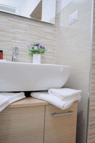 Un baño de B&B Corte Regina Esther