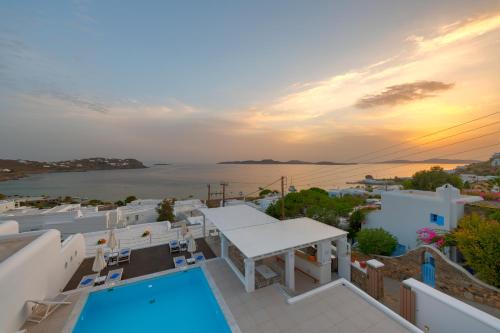 Gallery image of Lithos by Spyros & Flora in Agios Ioannis Mykonos