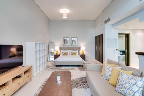 Gallery image of OSKENA Vacation Homes -The Lofts Boulevard Downtown in Dubai