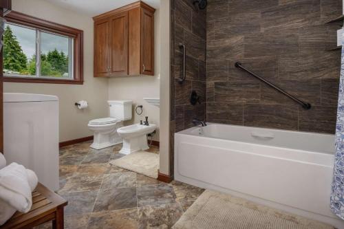 Bilik mandi di The Blanchard Homestead