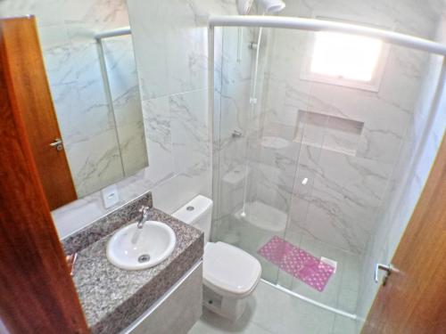 Ένα μπάνιο στο Residencial Brisa térreo