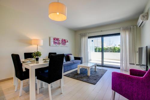 One Bedroom Apartment in Albur Village 1L