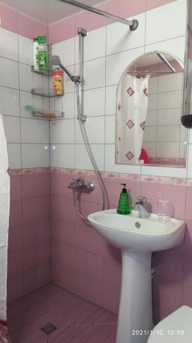 Ванная комната в Bondareva Street Apartment