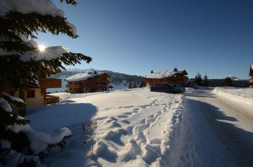 Το Chalet A, Village des Lapons Les Saisies, 3 chambres et 1 espace nuit mezzanine τον χειμώνα