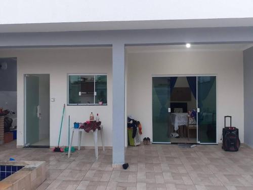 House with pool 50 meters from the beach next to cimbratel, Sao Paulo, Brazil