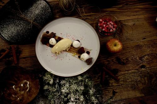 Makanan di atau berdekatan aparthotel ini