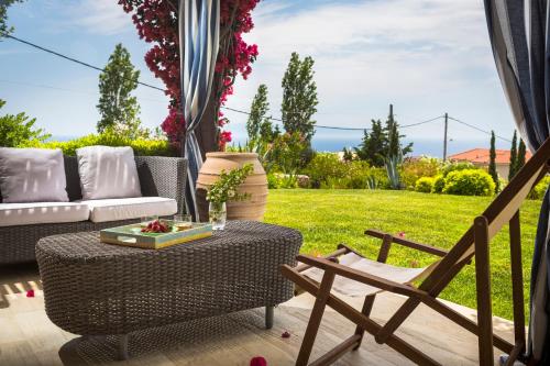 Κήπος έξω από το Villa Le Rondini