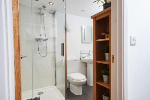 Ένα μπάνιο στο The Hidden Gem - Self Check-In, Self-Catering Apartment for East Midlands Airport