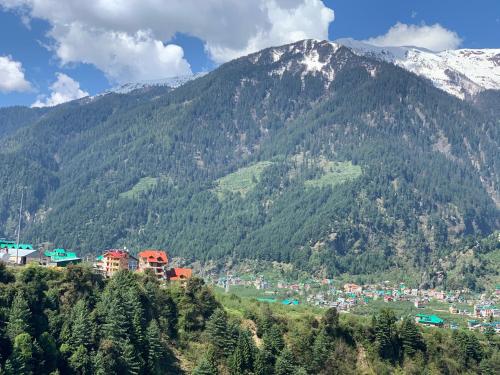 صورة لـ AbodeHome Cottage في مانالي