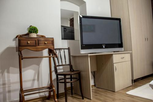 TV a/nebo společenská místnost v ubytování Happy Accomodation