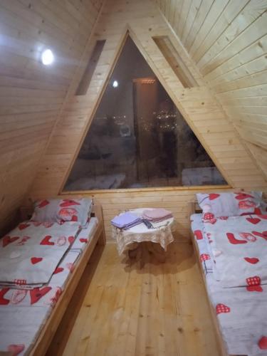 Katil atau katil-katil dalam bilik di Apartmani Lana