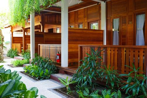 Jardín al aire libre en La'villaris hotel & resto