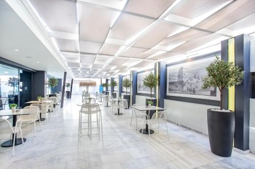 Restaurace v ubytování Mercure Rhodes Alexia Hotel & Spa