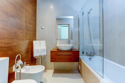 Two Bedroom Apartment in Albur Village 2Q