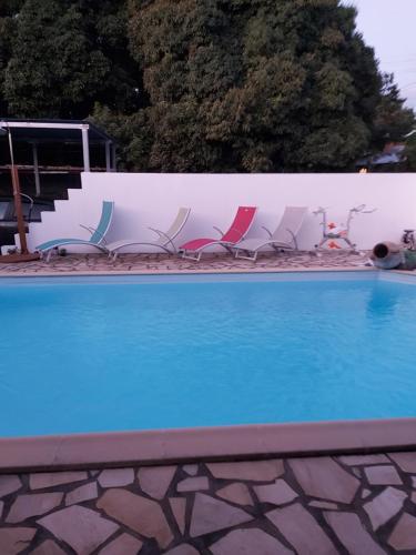 Piscina en o cerca de Chez kafrine et minous