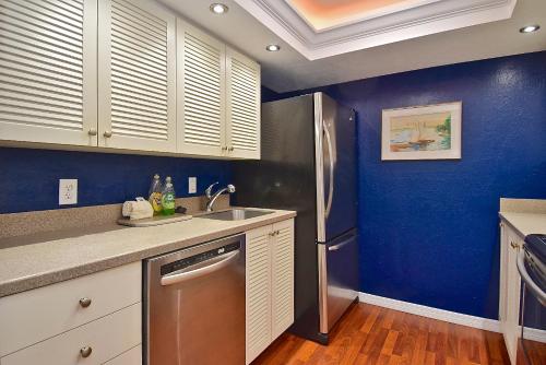 Direct Beachfront Delight by Beachside Management – Photos 3