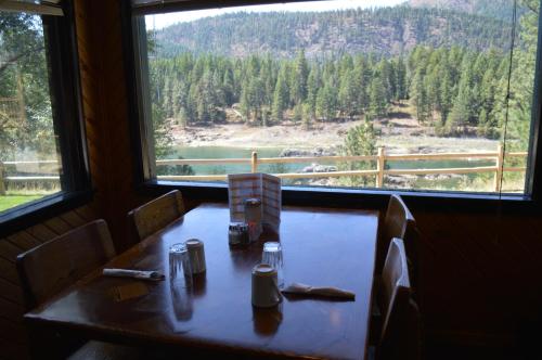 Rimrock Lodge LLC – Photos 5