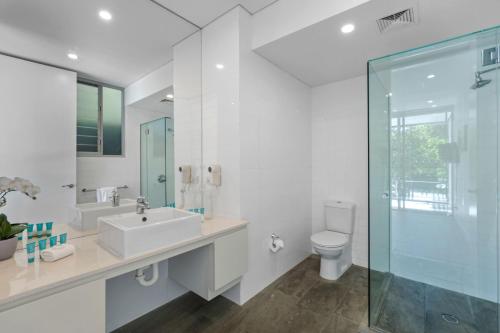 Ein Badezimmer in der Unterkunft The Rise Noosa