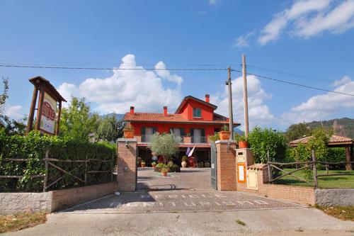 Budova, kde se the country house nachází
