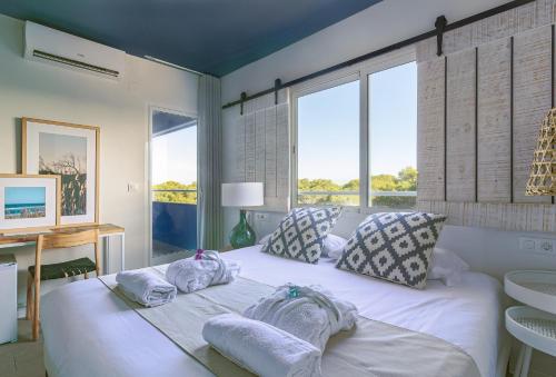 YOU & CO. Saler Beach Boutique, Valencia – Updated na 2023 Prices