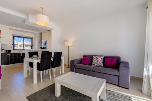One Bedroom Apartment in Albur Village 1A