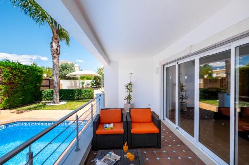 Villa Laguna - Moradia relaxante com piscina aquecível e BBQ - Albufeira