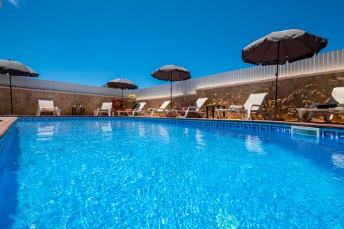 Villa Laguna - Moradia relaxante com piscina aquecível e BBQ - Albufeira