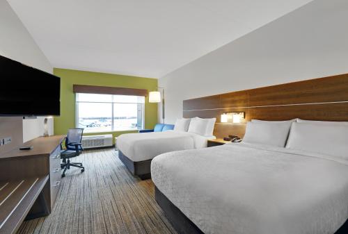 Ένα ή περισσότερα κρεβάτια σε δωμάτιο στο Holiday Inn Express & Suites - Port Elgin