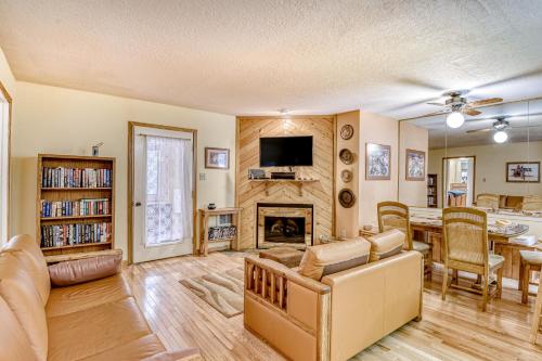 Gold Dust Condo – Photos 3