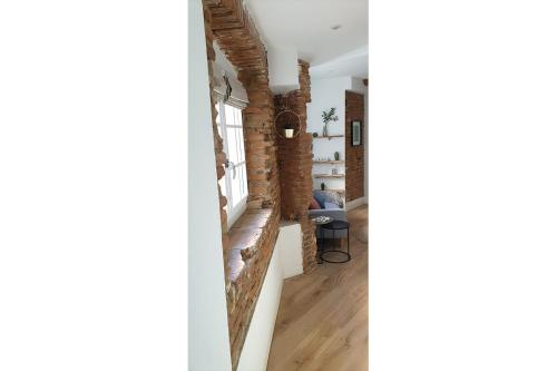 Fotografie z fotogalerie ubytování STUDIO CHARMANT-CONFORT-HYPERCENTRE-METRO-WIFI v destinaci Toulouse