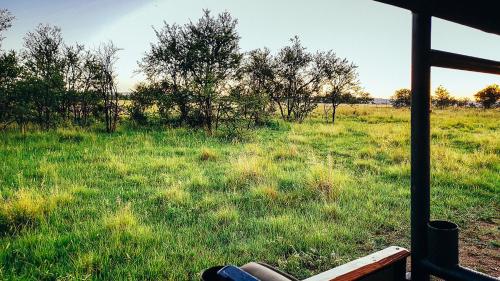 Κήπος έξω από το Lodge @ Bankenkloof Private Game Reserve