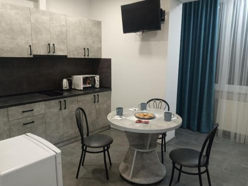 Η κουζίνα ή μικρή κουζίνα στο APARTMENT EDELWEISS